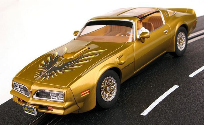 Carrera -Pontiac Trans Am in Gold