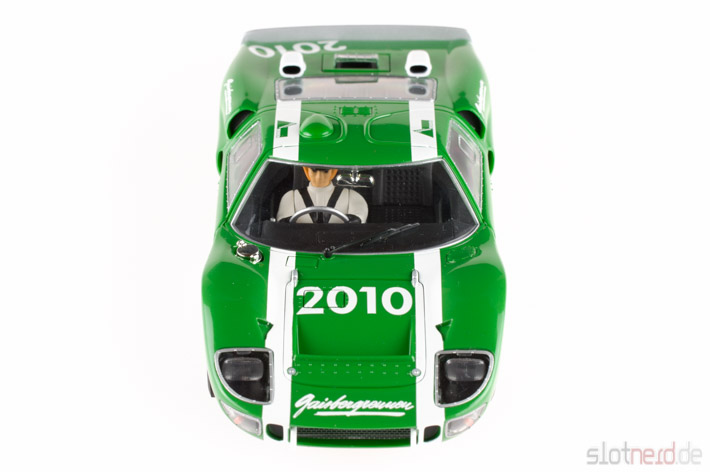 Carrera - Ford GT 40 MkII Gaisbergrennen 2010 (23752) Front und Fahrer