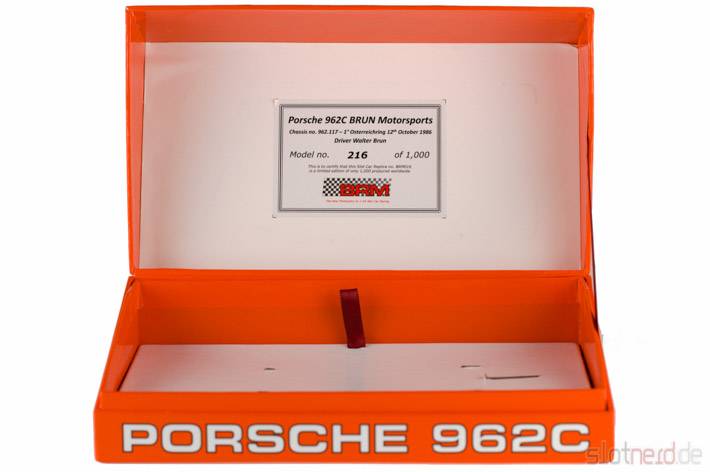 BRM - Porsche 962C (BRM016) Box geöffnet