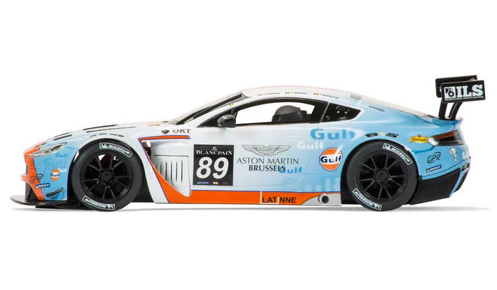 Scalextric - Aston Martin Vantage GT3 Gulf (C3622) - seitlich