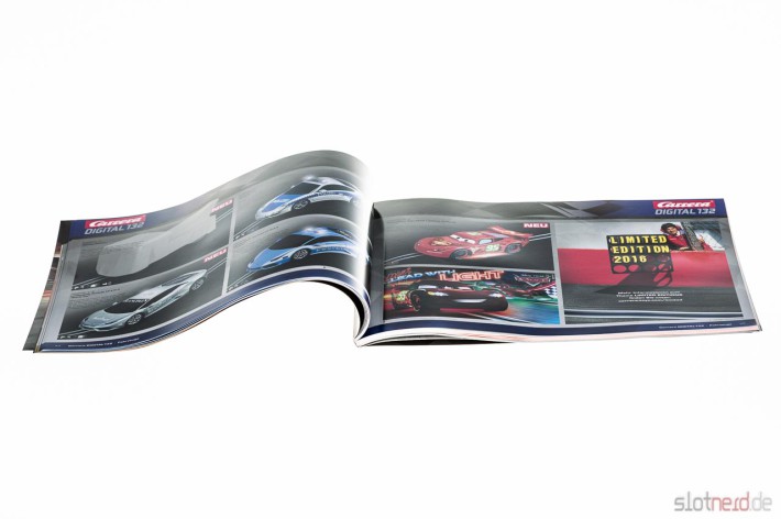 Carrera Katalog 2016 aufgeschlagen